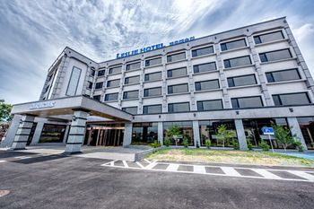 Leslie Hotel 2*