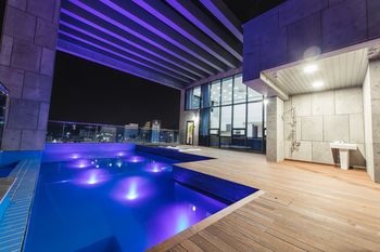 R&B Business Hotel 3*