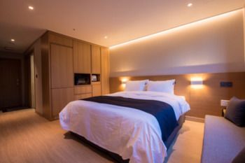 R&B Business Hotel 3*