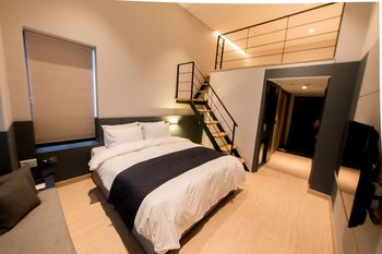 R&B Business Hotel 3*