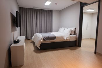 R&B Business Hotel 3*