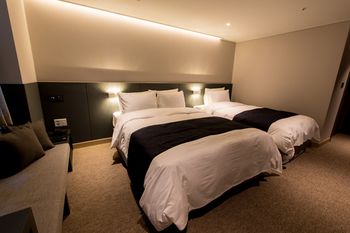 R&B Business Hotel 3*