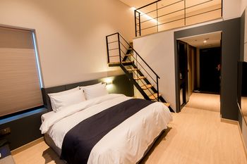 R&B Business Hotel 3*