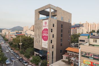 R&B Business Hotel 3*