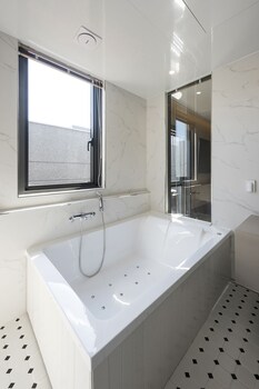 Guseo Browndot Hotel 3*