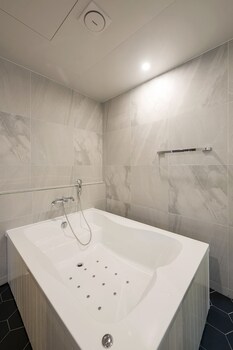 Guseo Browndot Hotel 3*