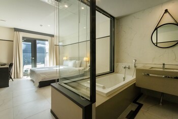 Guseo Browndot Hotel 3*