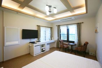 Hae Hotel Jeju 2*