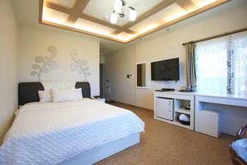 Hae Hotel Jeju 2*