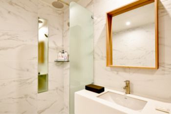 BLANC Business Hotel 2*
