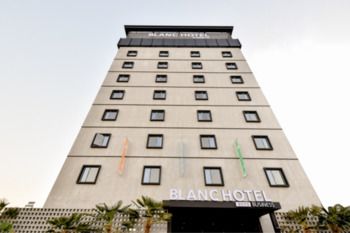 BLANC Business Hotel 2*