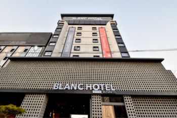 BLANC Business Hotel 2*