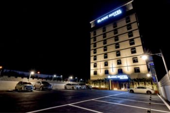 BLANC Business Hotel 2*
