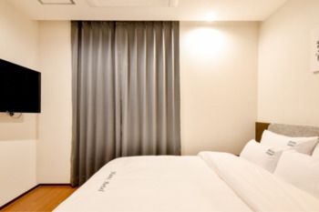BLANC Business Hotel 2*