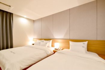 BLANC Business Hotel 2*