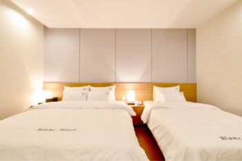BLANC Business Hotel 2*