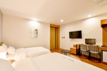 BLANC Business Hotel 2*