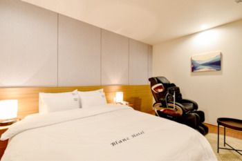 BLANC Business Hotel 2*