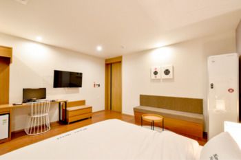 BLANC Business Hotel 2*