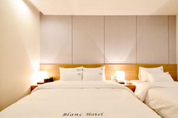 BLANC Business Hotel 2*