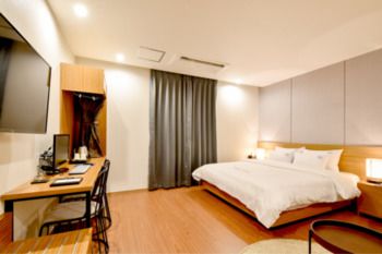 BLANC Business Hotel 2*