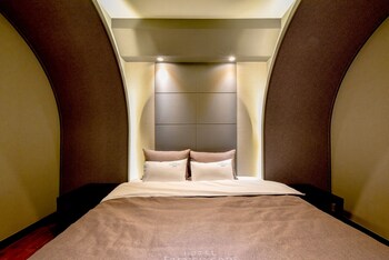 French Code Hotel 2*