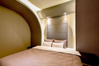 French Code Hotel 2*