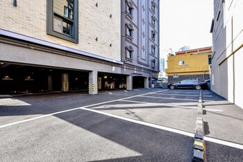French Code Hotel 2*