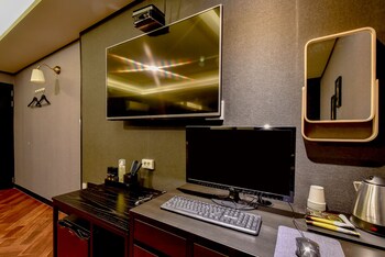 French Code Hotel 2*