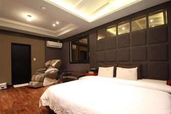 French Code Hotel 2*