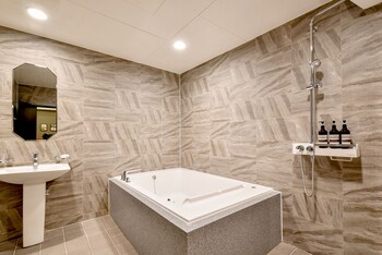 French Code Hotel 2*