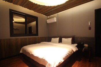 French Code Hotel 2*