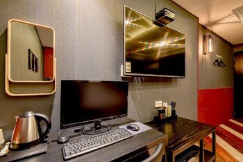 French Code Hotel 2*