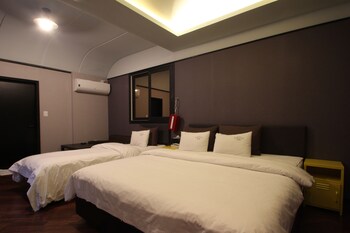French Code Hotel 2*