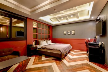 French Code Hotel 2*