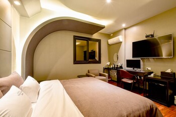 French Code Hotel 2*