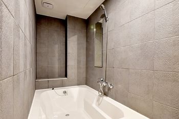 Masan Almond Hotel 3*