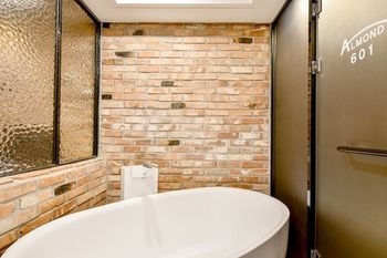 Masan Almond Hotel 3*