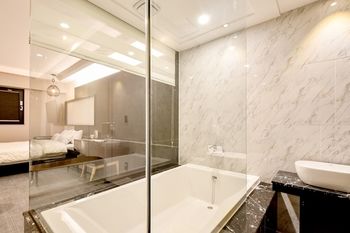 Masan Almond Hotel 3*