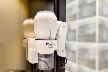 Masan Almond Hotel 3*