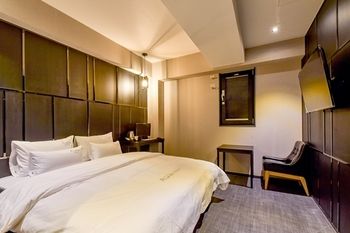 Masan Almond Hotel 3*