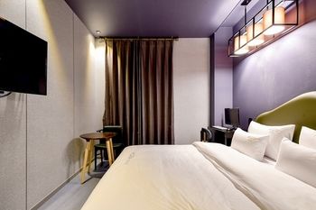 Masan Almond Hotel 3*