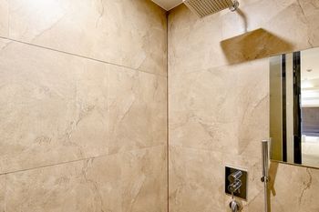 Masan Almond Hotel 3*