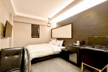 Masan Almond Hotel 3*