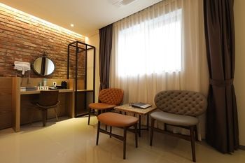 Suwon Saint Hotel 3*