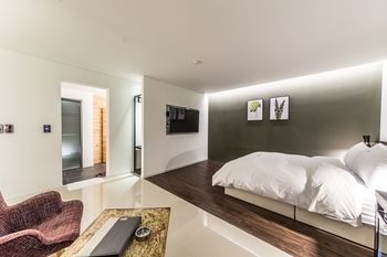 Suwon Saint Hotel 3*