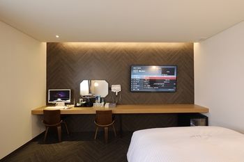 Suwon Saint Hotel 3*