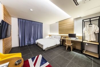 Suwon Saint Hotel 3*