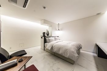 Suwon Saint Hotel 3*
