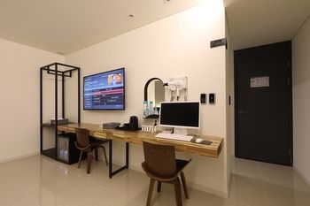 Suwon Saint Hotel 3*